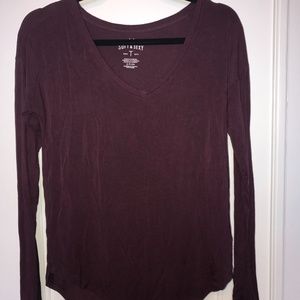 American eagle maroon long sleeve tee